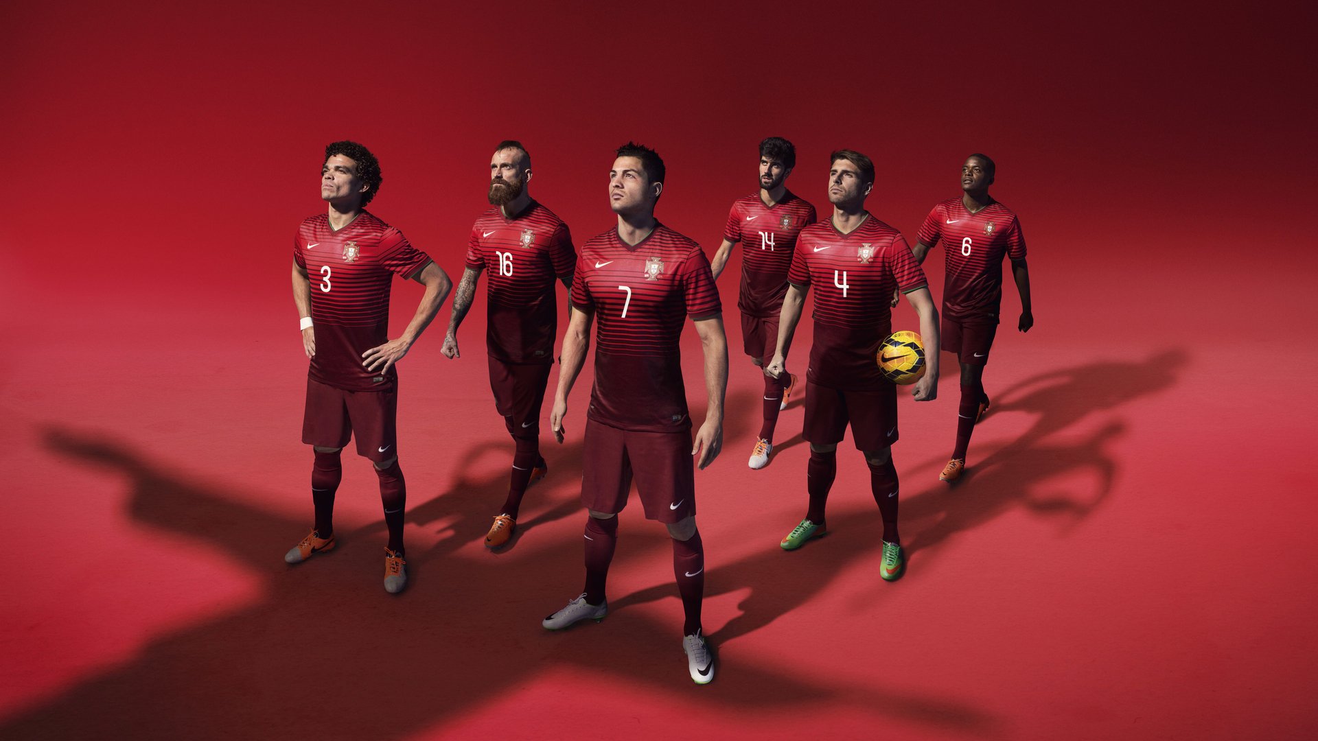 哥伦比亚队后卫佩雷斯在巴黎奥运会上表现出色，哥伦比亚 球员