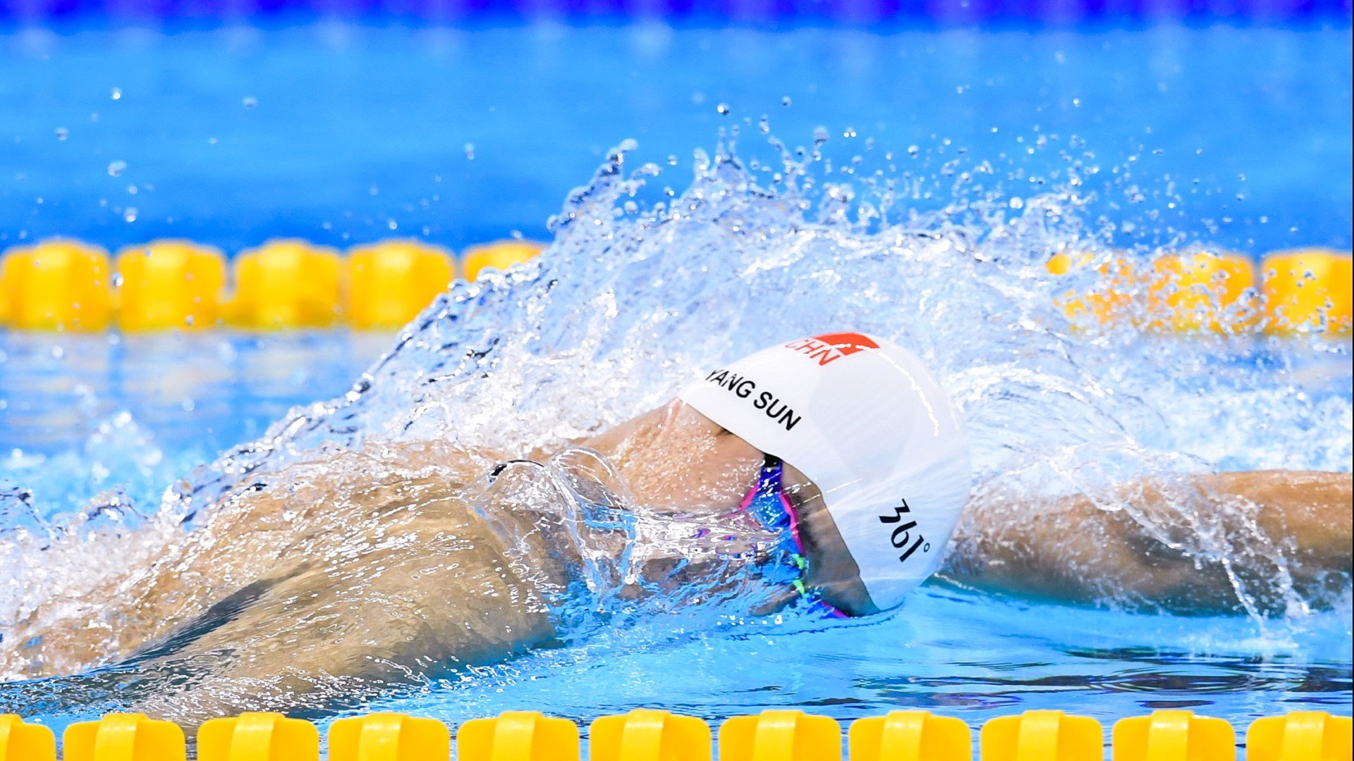 精彩回放：王强的逆袭投篮成为全场最高点！，cba王强